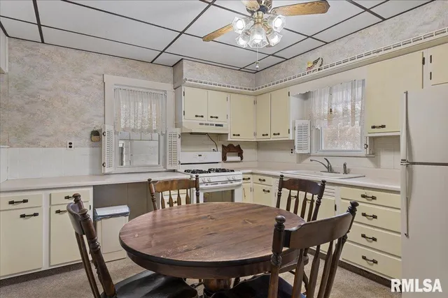 $89,900 | 3120 South 13th Street, Springfield, IL 62703