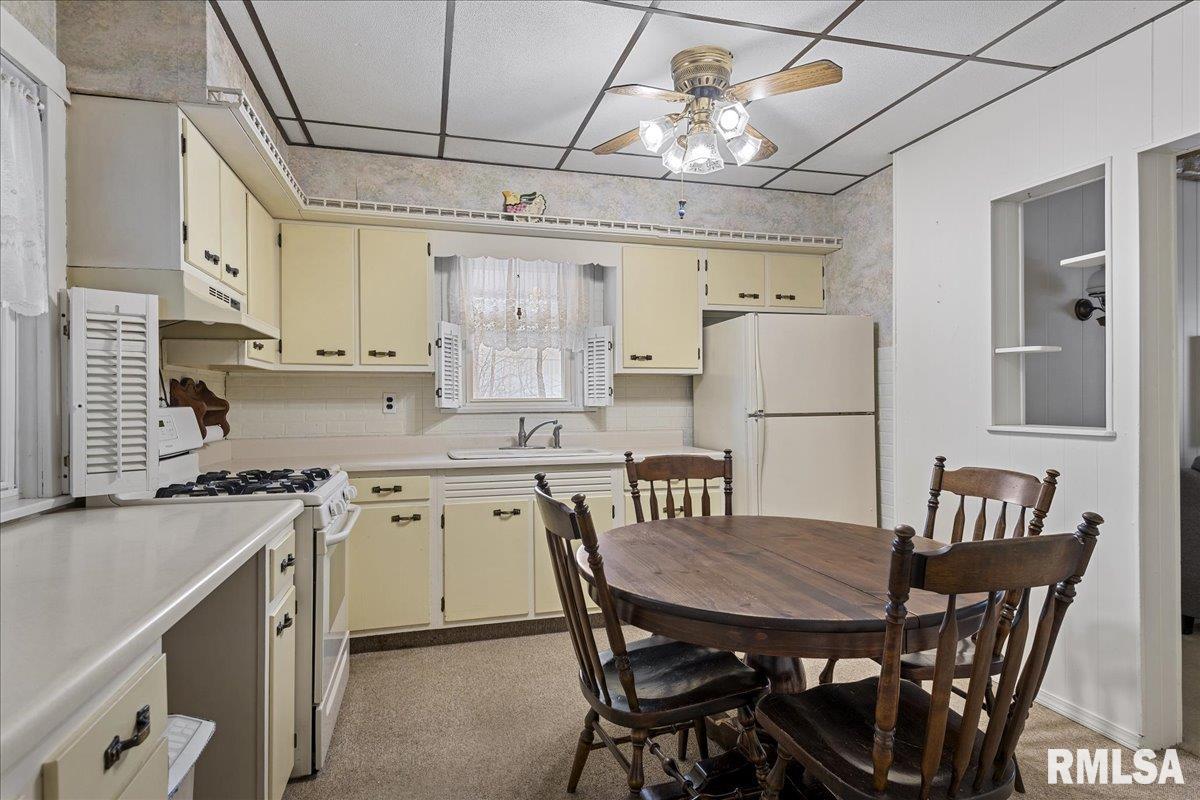 3120 South 13th Street Springfield, IL 62703 - Photo 8 of 43