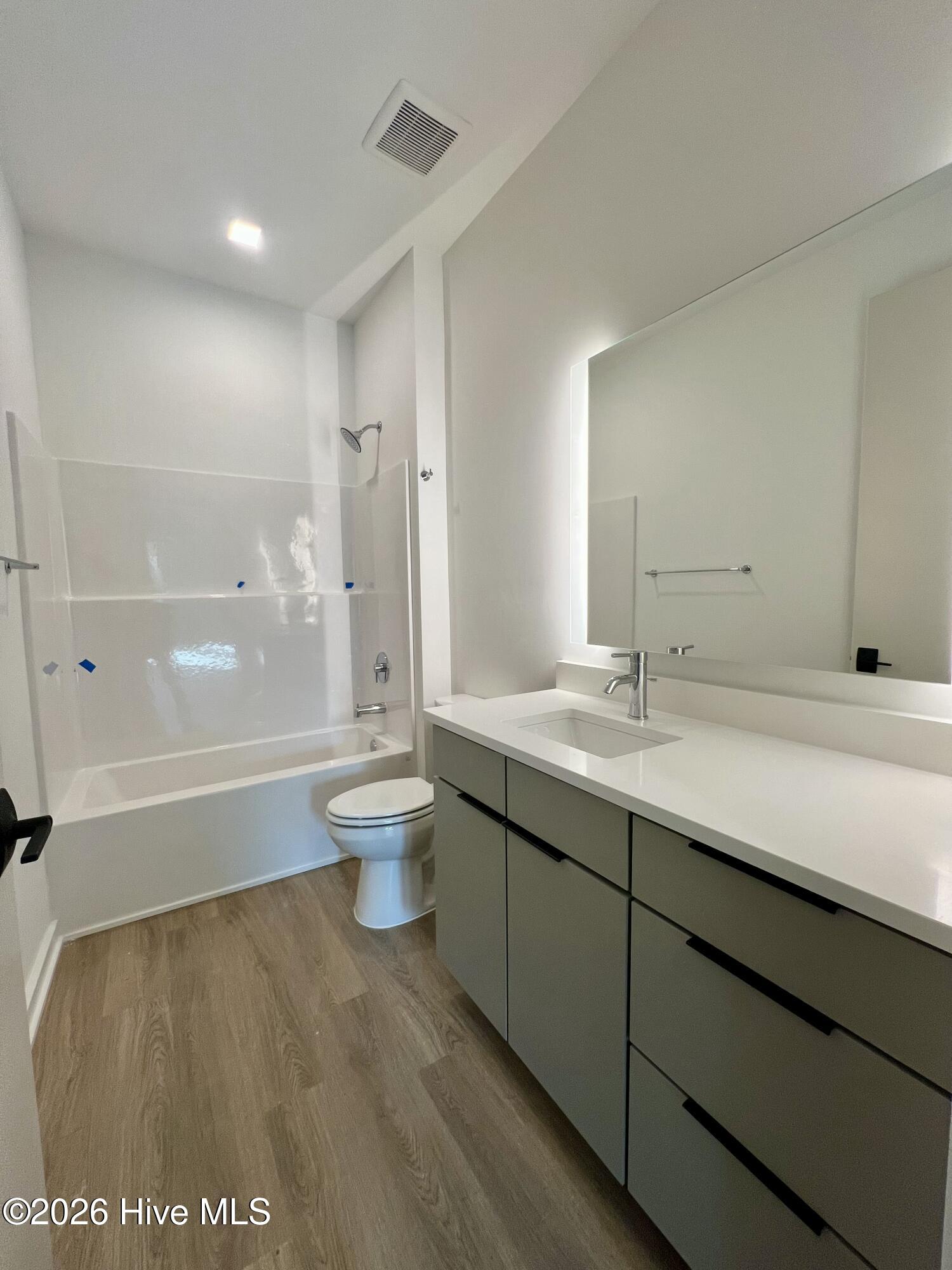 1108 Castle Street, Unit 104 Wilmington, NC 28401 - Photo 11 of 12 IMG_3500