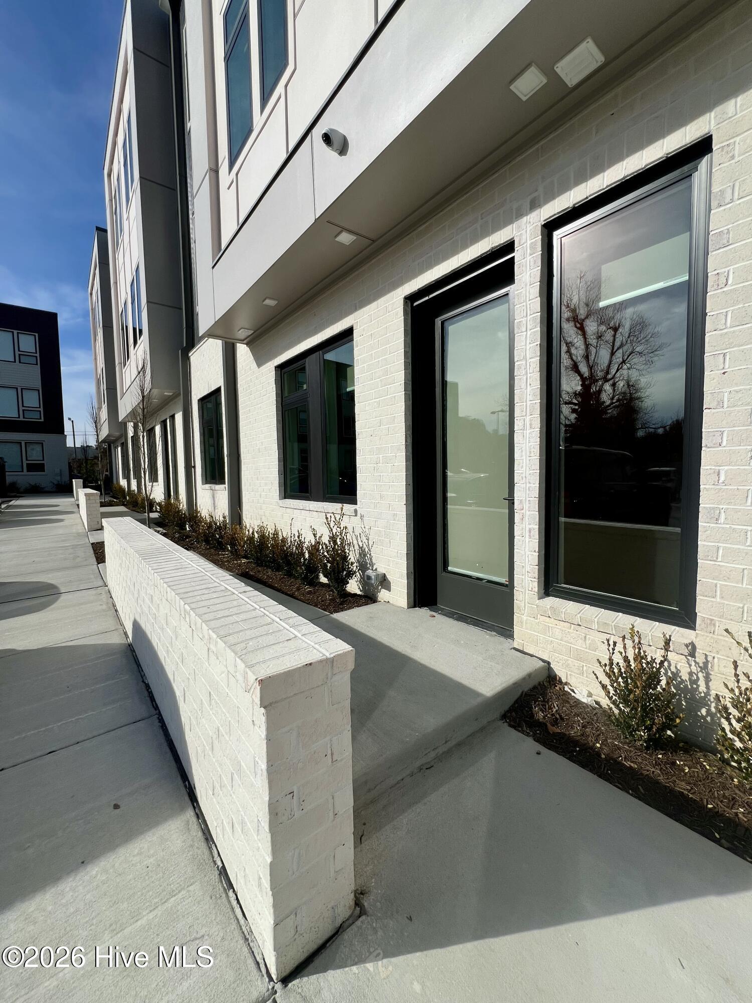 1108 Castle Street, Unit 104 Wilmington, NC 28401 - Photo 2 of 12 IMG_3511