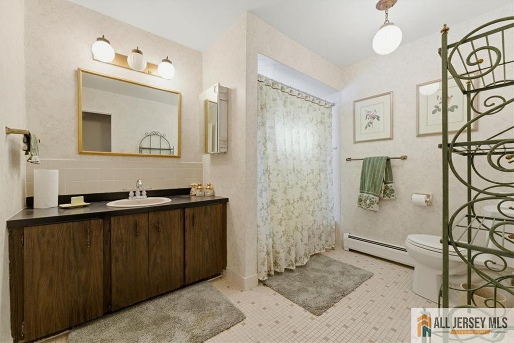 46 Lynnwood Road Edison, NJ 08820 - Photo 41 of 61