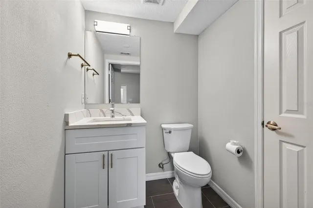 $2,900 | 4362 Tyler Circle North, St. Petersburg, FL 33709