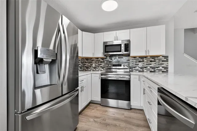 $2,900 | 4362 Tyler Circle North, St. Petersburg, FL 33709