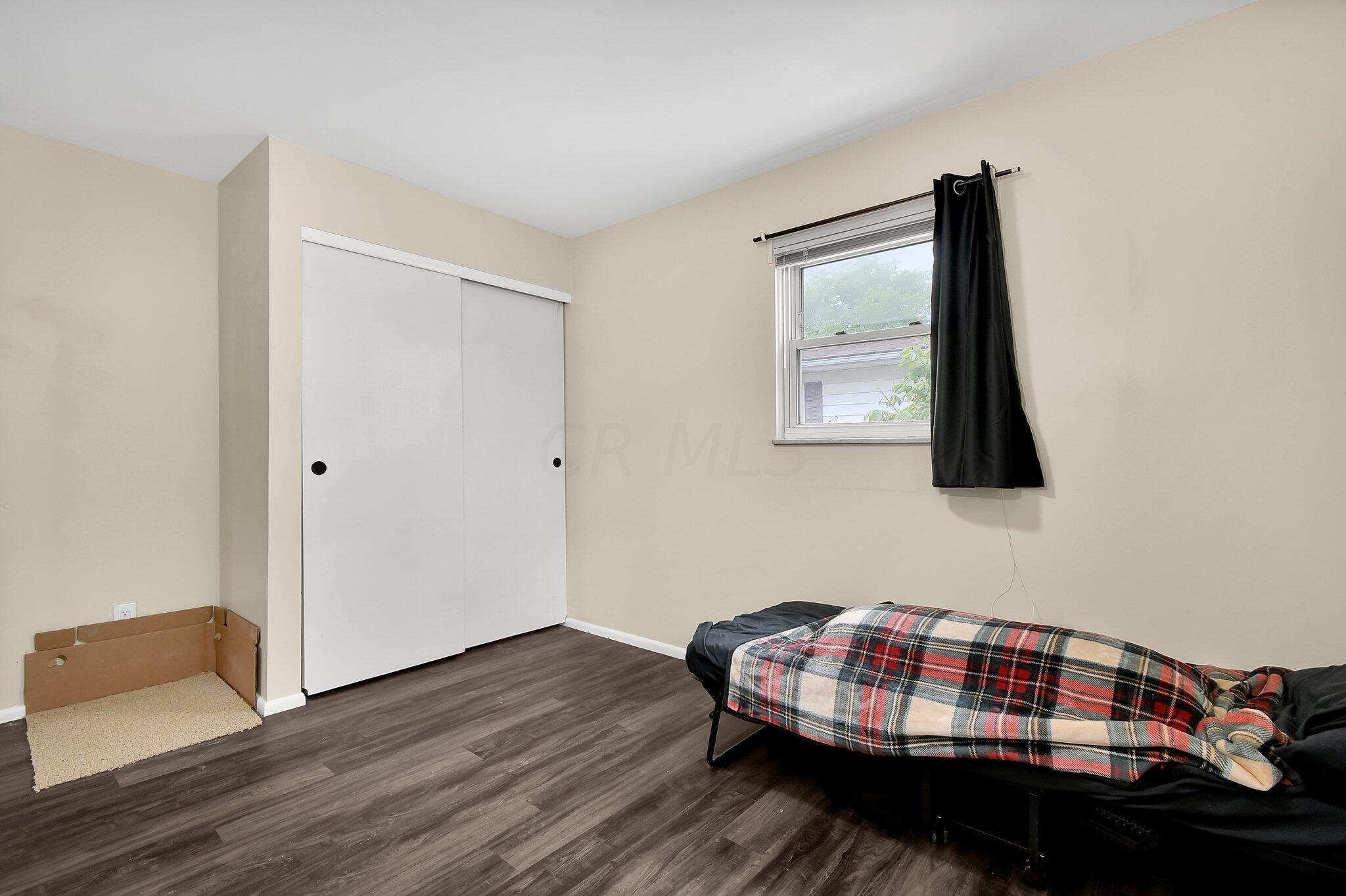 6320 Faircrest Road Columbus, OH 43229 - Photo 9 of 21 8-web-or-mls-6320-faircrest-rd