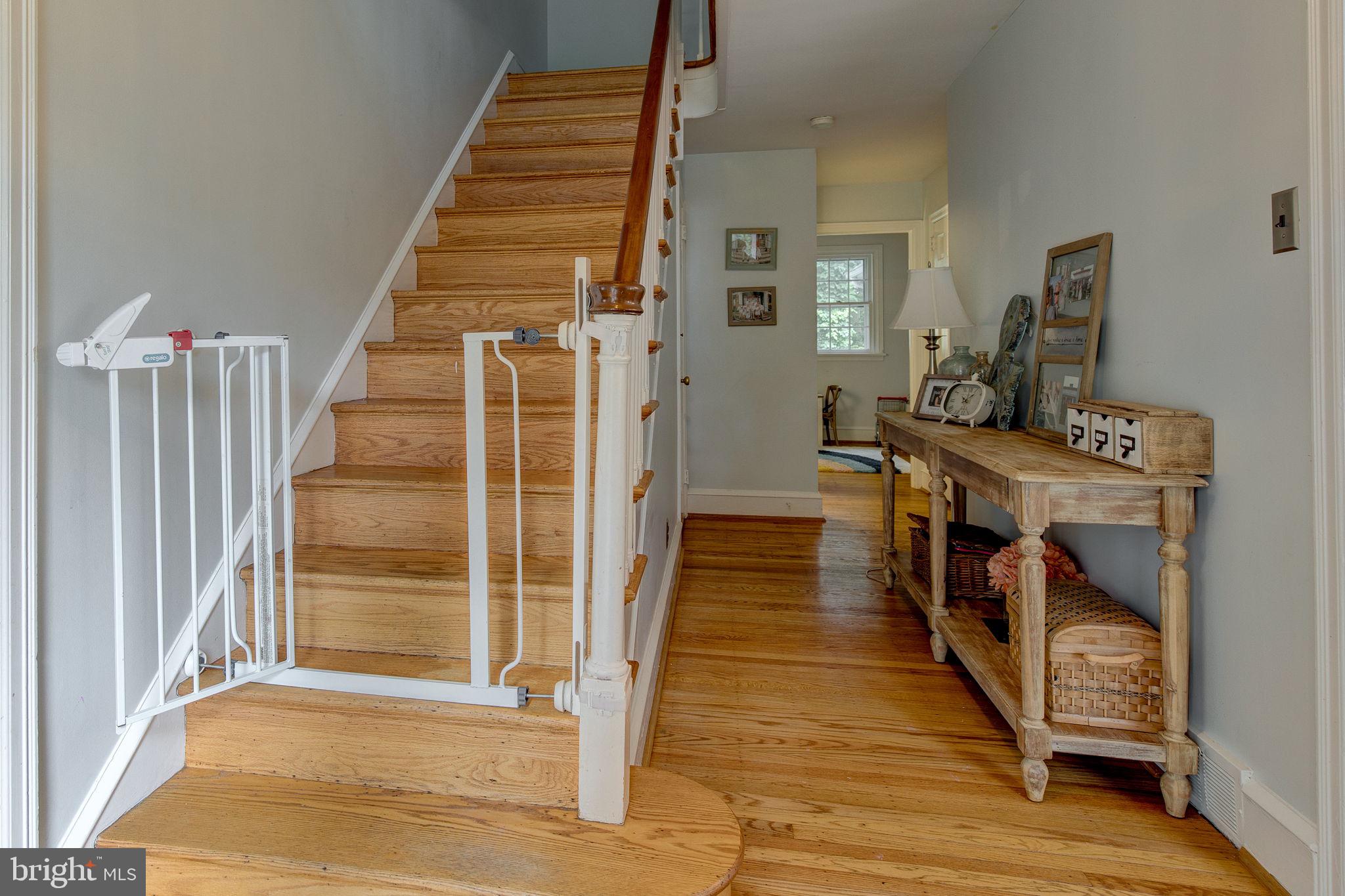 651 Mulford Road Wyncote, PA 19095 - Photo 3 of 39