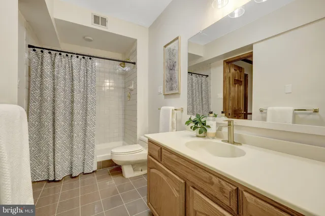 $1,620,000 | 4221 Sherando Lane, Annandale, VA 22003