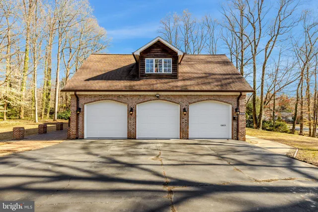$1,620,000 | 4221 Sherando Lane, Annandale, VA 22003