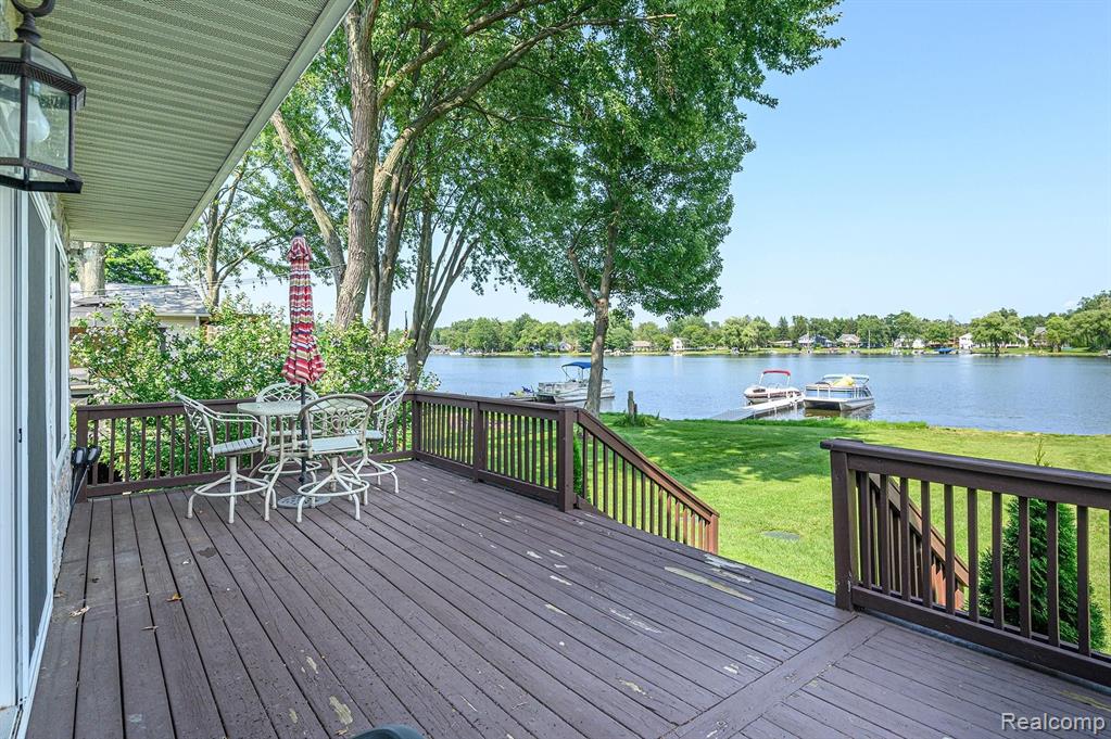 5944 Bullard Road Fenton, MI 48430 - Photo 24 of 37