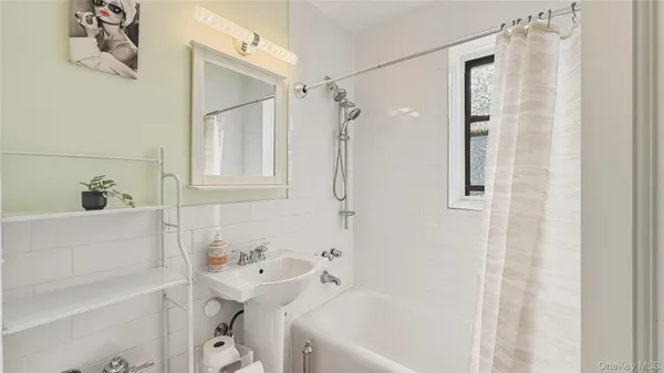 $305,000 | 185 Marine Avenue, Unit 2C | Bay Ridge