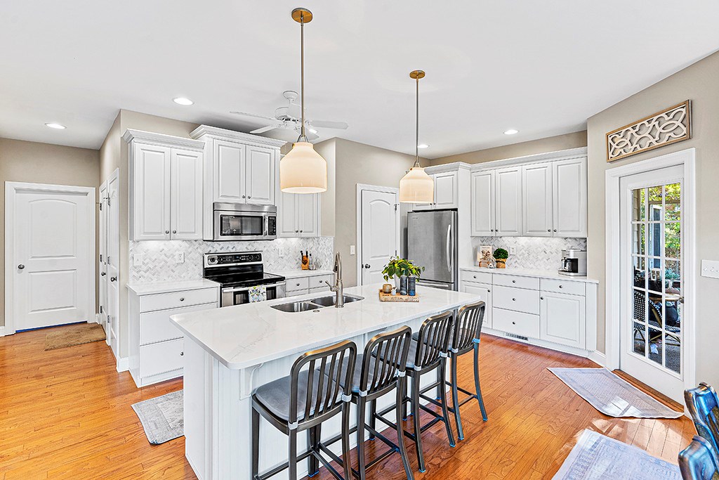 308 Watersedge Road Greenwood, SC 29649 - Photo 7 of 24
