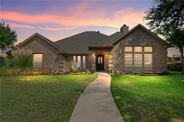 $3,300 | 4437 Avonshire Lane, Plano, TX 75093