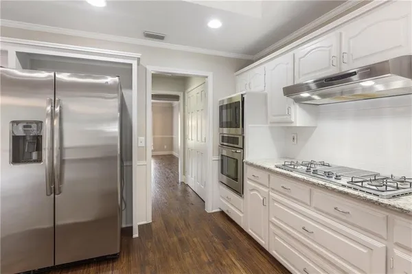 $3,300 | 4437 Avonshire Lane, Plano, TX 75093