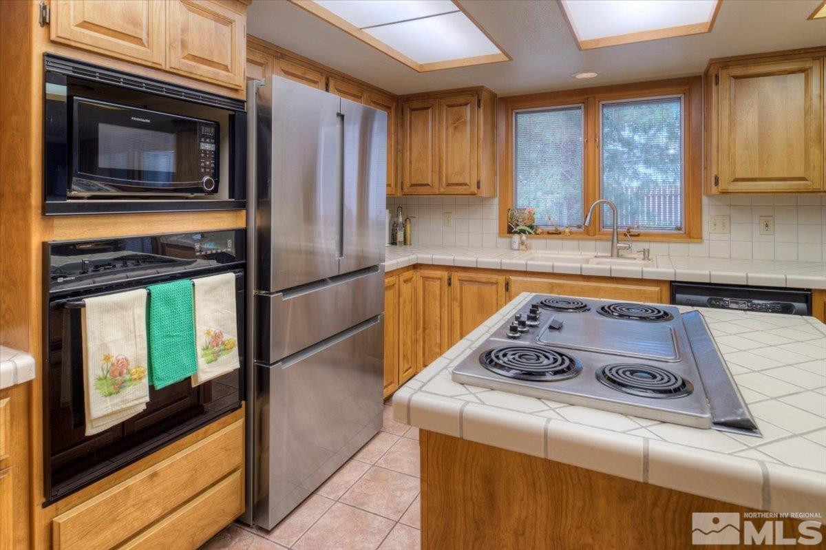 1430 Copper Point Circle Reno, NV 89519 - Photo 11 of 29 Photo 11