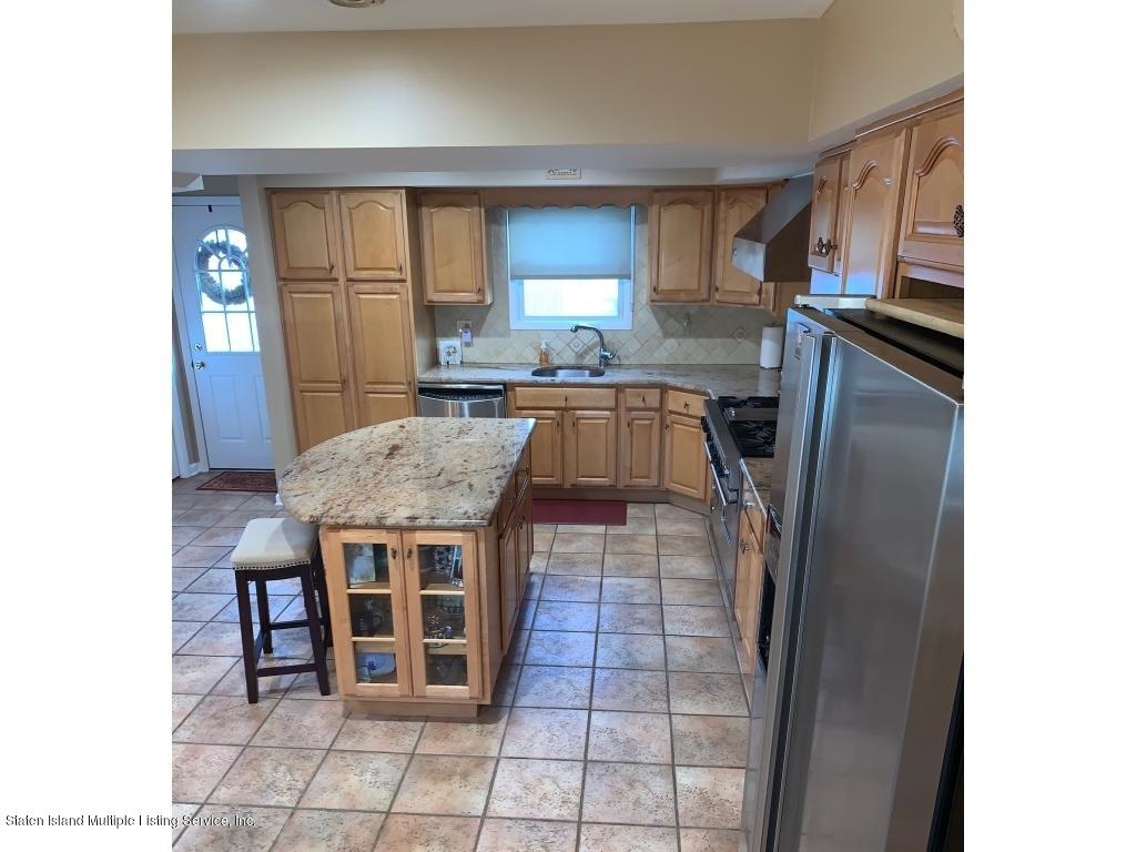 31 Preston Road Woodbridge, NJ 07067 - Photo 5 of 20 05-Lower level kitchen