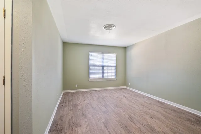 $2,400 | 5504 Coventry Lane, Austin, TX 78723