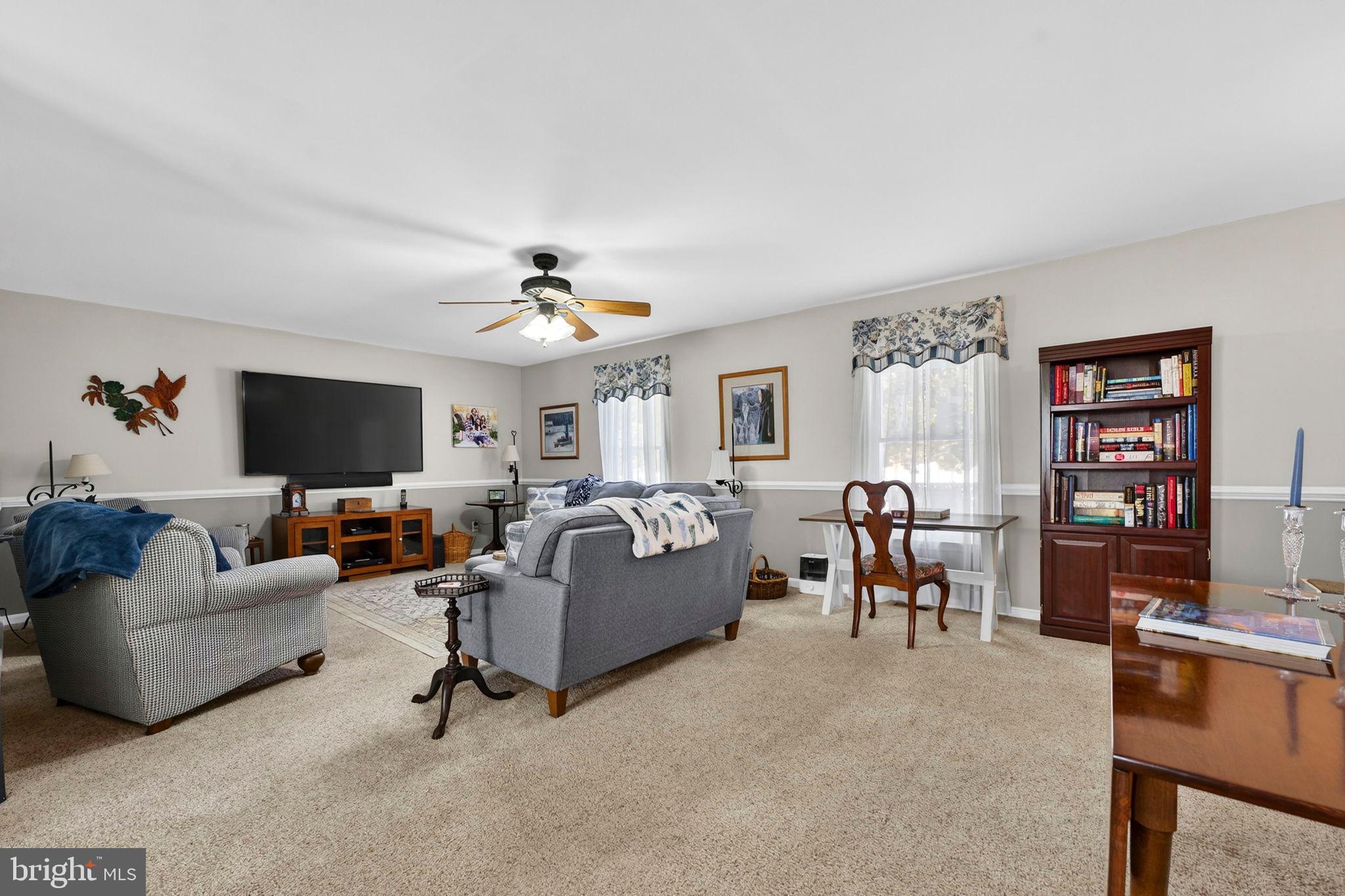 3460 Indian Run Road Amissville, VA 20106 - Photo 13 of 57 Spacious living area with natural light.