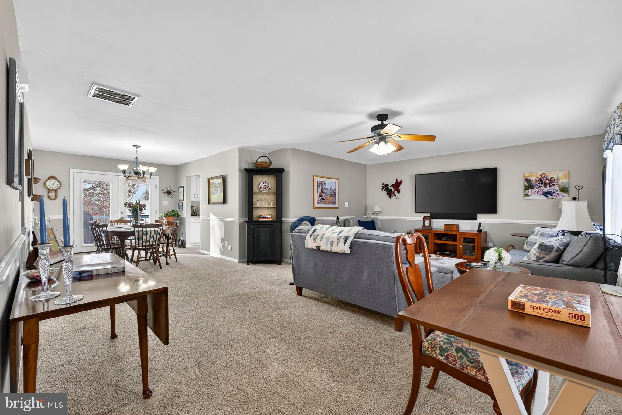 3460 Indian Run Road Amissville, VA 20106 - Photo 5 of 57 Spacious living area with inviting ambiance.