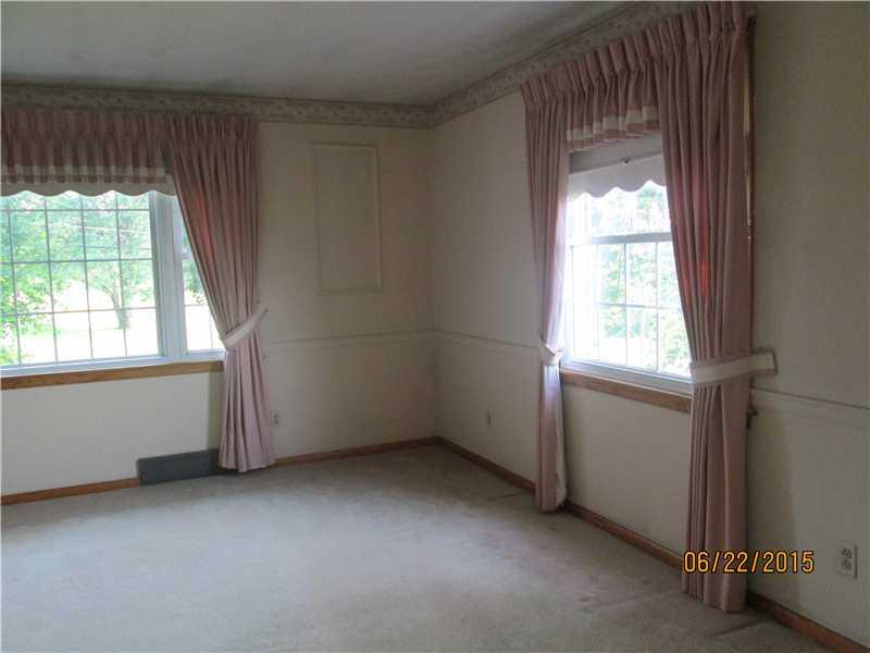 1162 Claypike Road Mount Pleasant, PA 15666 - Photo 6 of 25 Living Room.
