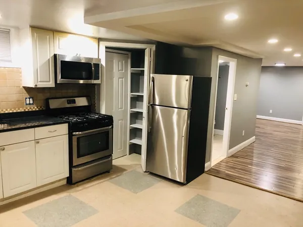 $2,400 | 535 Malden Street, Unit 1, Revere, MA 02151