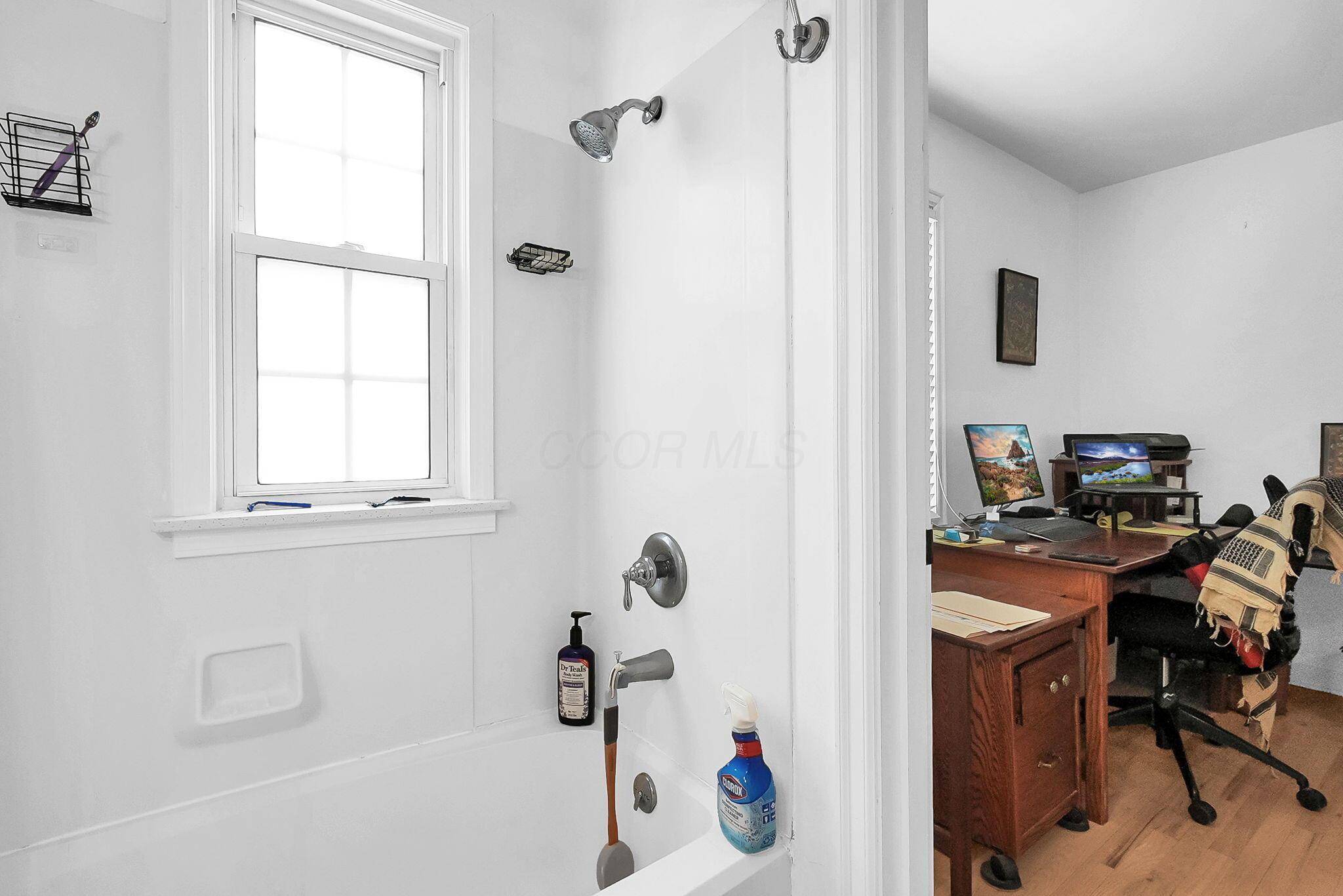 2657 Wellesley Road Columbus, OH 43209 - Photo 19 of 28 Gallery Image 19