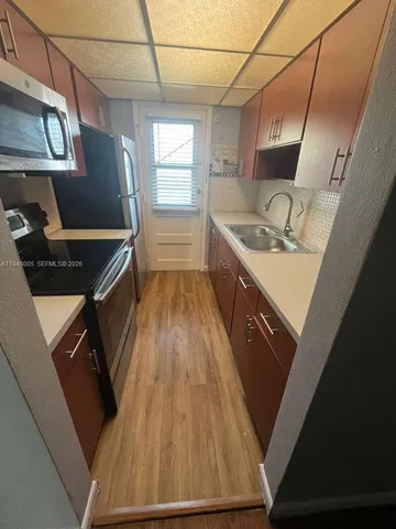 $1,500 | 1475 Northeast 125th Terrace, Unit 410B1, North Miami, FL 33161