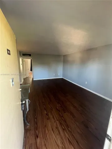 $1,500 | 1475 Northeast 125th Terrace, Unit 410B1, North Miami, FL 33161