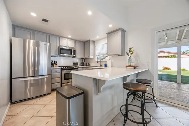 a close view of sink and tap