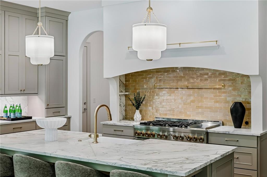 680 Edgewater Trail Atlanta, GA 30328 - Photo 10 of 34