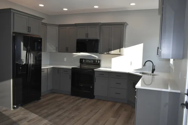 $279,900 | 225 South Pine Street, El Paso, IL 61738