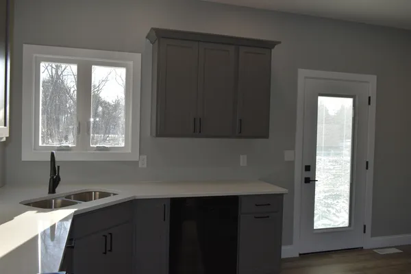 $279,900 | 225 South Pine Street, El Paso, IL 61738