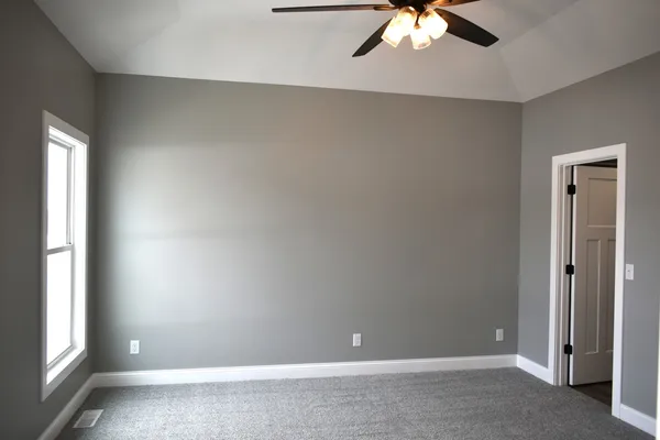 $279,900 | 225 South Pine Street, El Paso, IL 61738