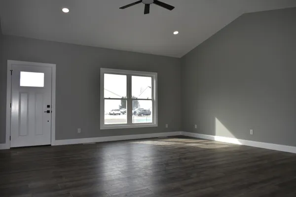 $279,900 | 225 South Pine Street, El Paso, IL 61738