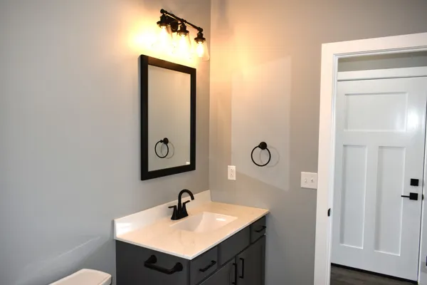 $279,900 | 225 South Pine Street, El Paso, IL 61738