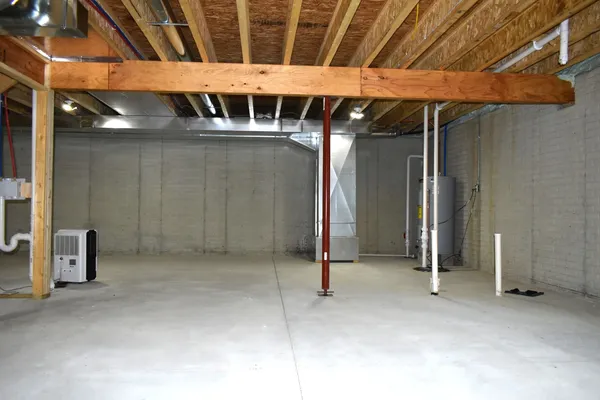 $279,900 | 225 South Pine Street, El Paso, IL 61738