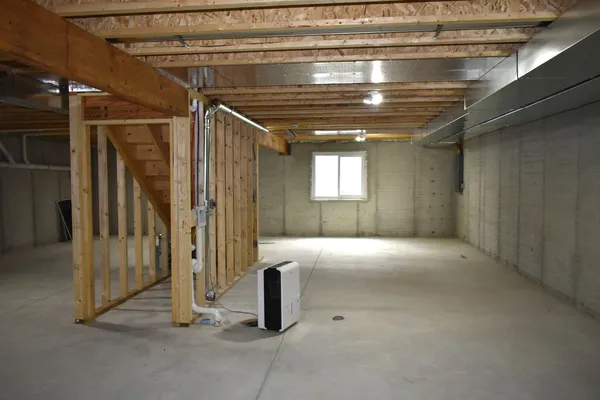 $279,900 | 225 South Pine Street, El Paso, IL 61738