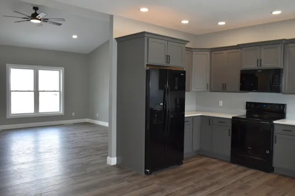 $279,900 | 225 South Pine Street, El Paso, IL 61738