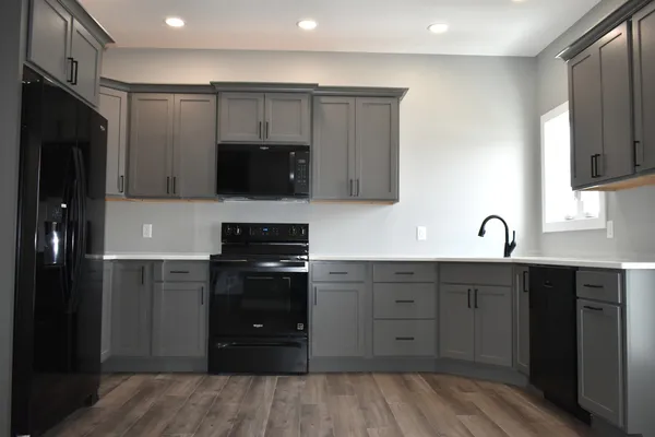 $279,900 | 225 South Pine Street, El Paso, IL 61738