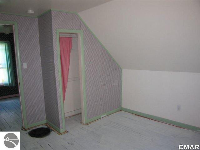 6305 East Adams Road Breckenridge, MI 48615 - Photo 6 of 9 1767410-5.JPG