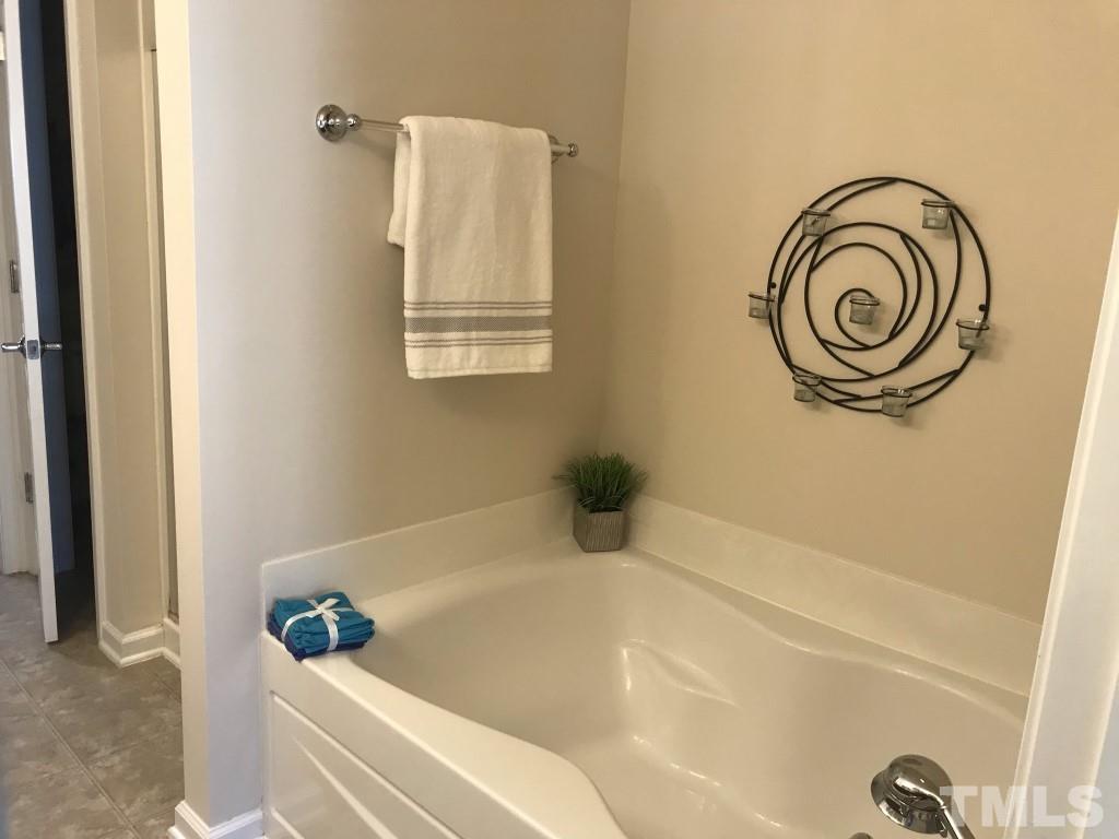 8214 Saltwood Place Raleigh, NC 27617 - Photo 22 of 30 Gallery Image 22