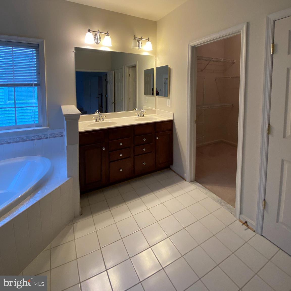 12098 Paper Birch Lane Gainesville, VA 20155 - Photo 15 of 27