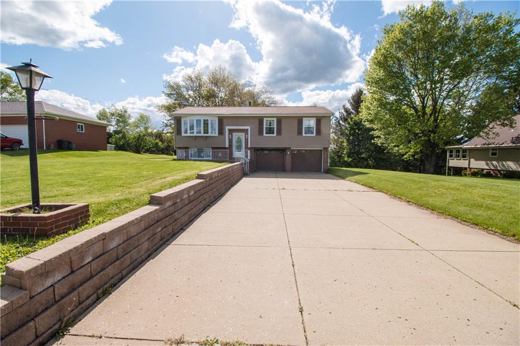 122 Klein Road New Brighton, PA 15066 - Photo 2 of 20 Gallery Image 2
