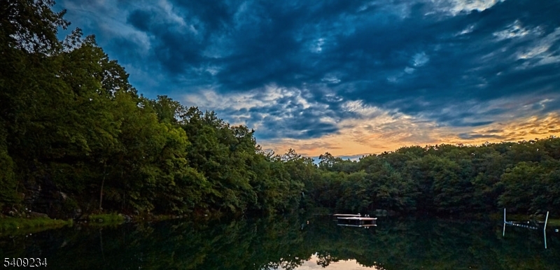 39 Summit Terrace Sparta, NJ 07871 - Photo 2 of 5 a view of a back yard