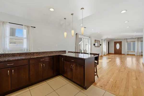 $314,900 | 4115 Denley Avenue, Schiller Park, IL 60176