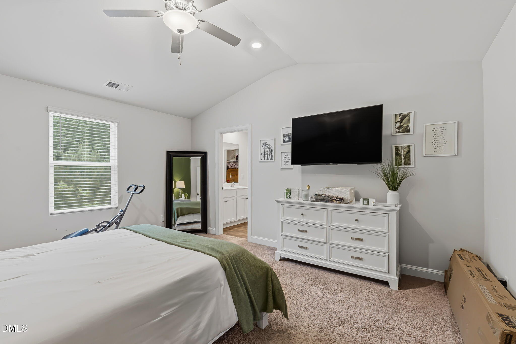 7112 Vanover Drive Raleigh, NC 27604 - Photo 24 of 30 40-web-or-mls-DSC01407