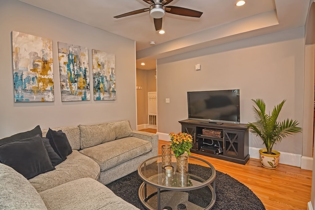 651 East 6th Street, Unit 2 Boston, MA 02127 - Photo 13 of 31