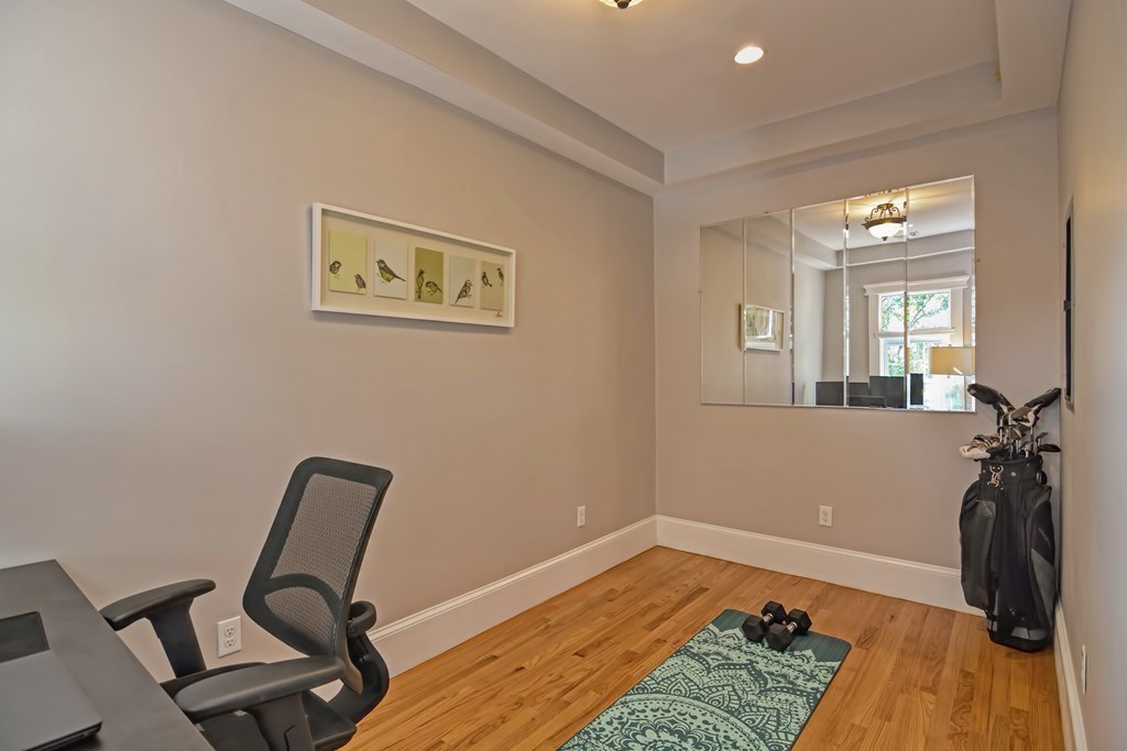 651 East 6th Street, Unit 2 Boston, MA 02127 - Photo 23 of 31