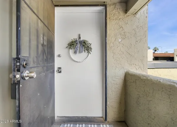 $129,000 | 1701 West Tuckey Lane, Unit 216, Phoenix, AZ 85015