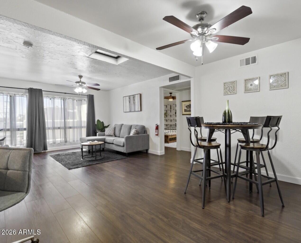 1701 West Tuckey Lane, Unit 216 Phoenix, AZ 85015 - Photo 6 of 15 Great Room