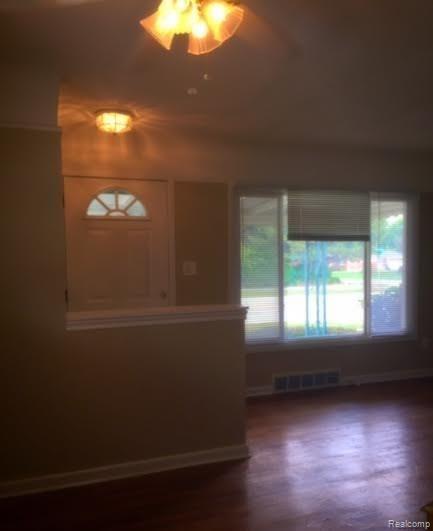 18240 Stephens Road Eastpointe, MI 48021 - Photo 5 of 7