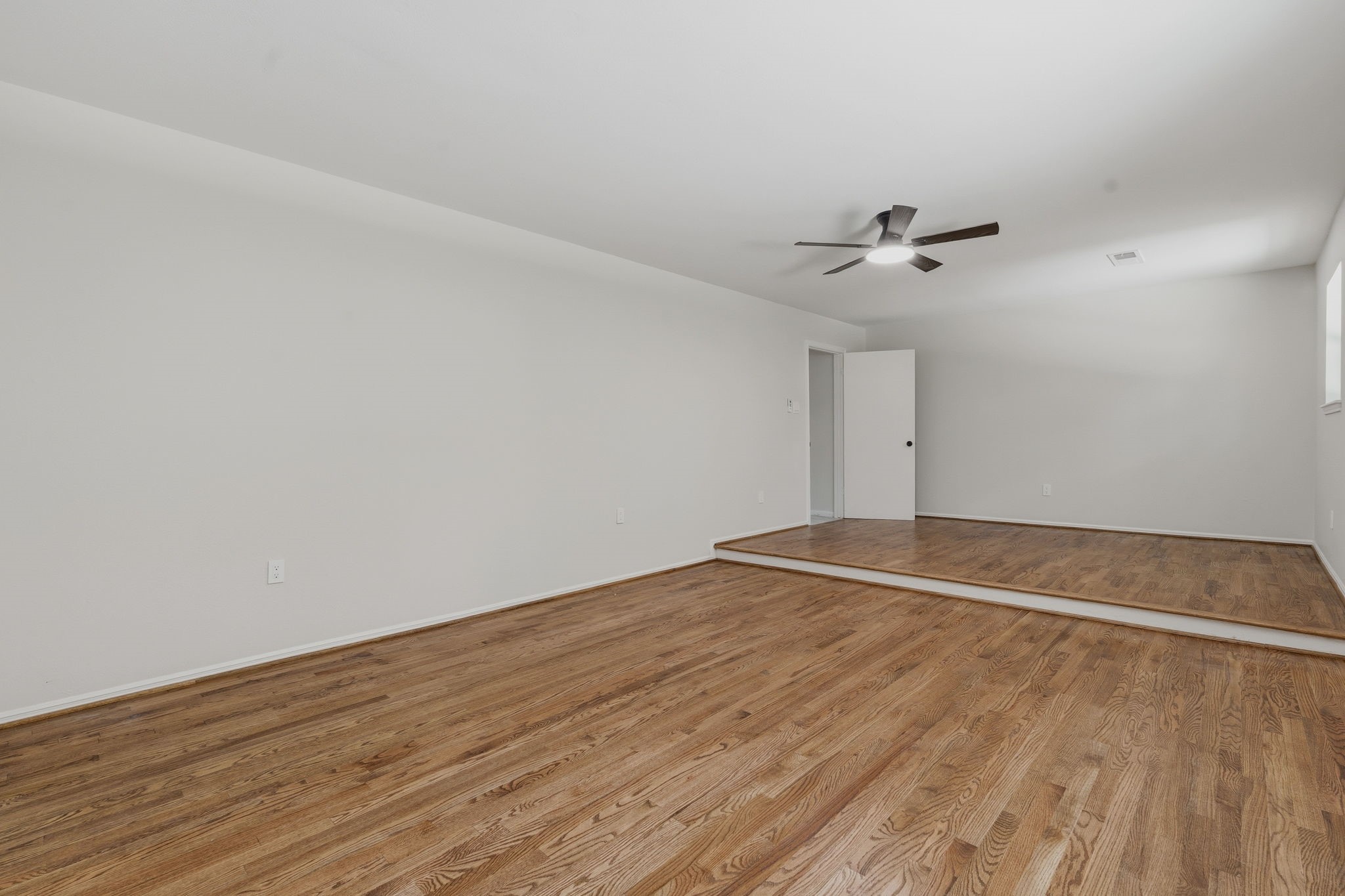 8122 Oak Moss Drive Spring, TX 77379 - Photo 19 of 36 Primary Bed